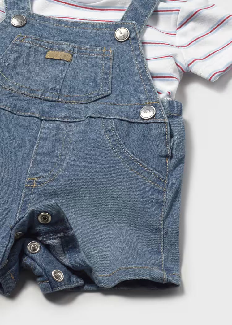 Conjunto jardineira e t-shirt recém nascido